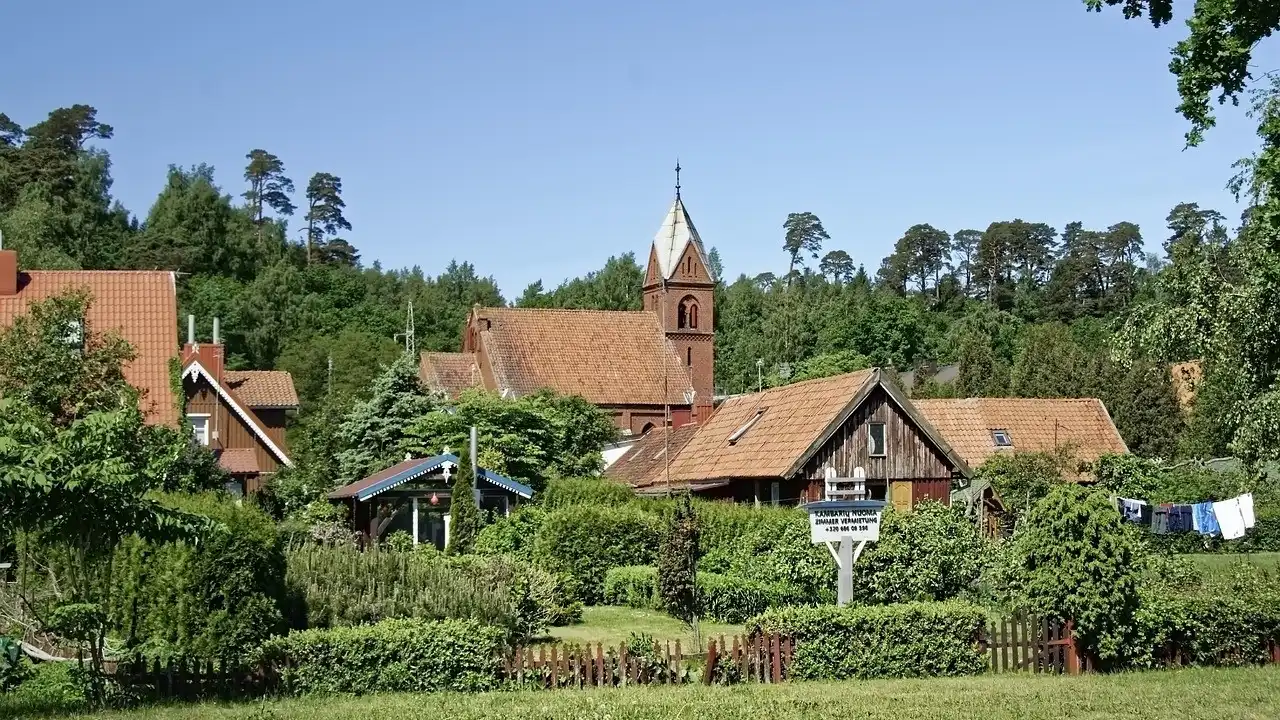 There's No Lithuanian Duolingo. Here Are Some Other Options